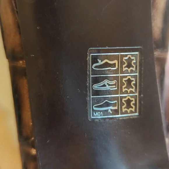 Via Spiga Croc Embossed 3" Heels - Picture 9 of 9